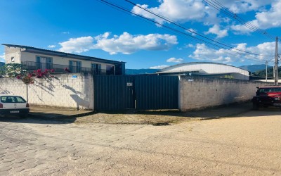 GALPÃO - MORADA DAS FLORES